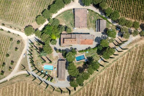 Bazén v ubytování Relais Badia a Passignano nebo v jeho okolí