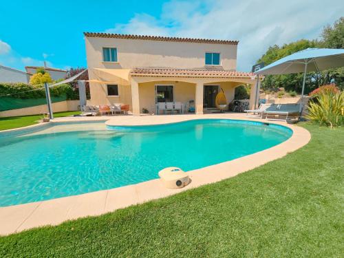 Villa 6 personnes avec piscine