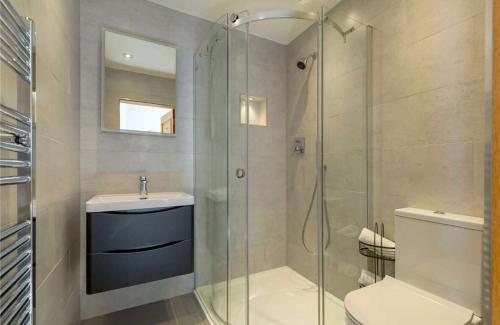 Ένα μπάνιο στο Stunning Flat in Loch Lomond