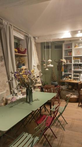 Χώρος καθιστικού στο Charming house in Provence, 2 to 10 people