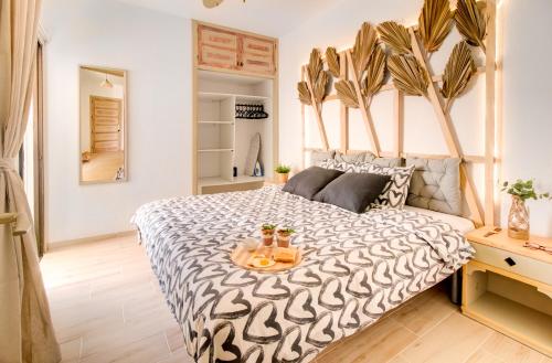 SEA VIEW, 5min BEACH, WiFi, POOL, CITY CENTER, DOLPHIN EXCURSIONS, KIDS FRIENDLY