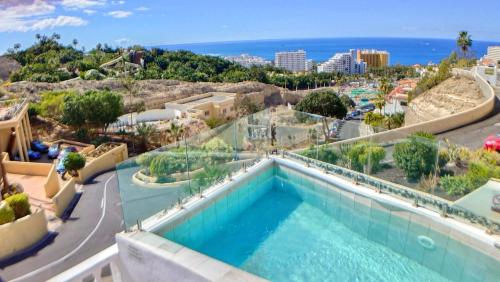 Detached Panoramic sea view Villa close to Siam park, with private swimming pool