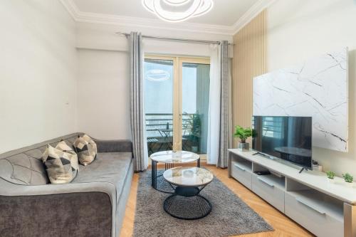 Luxury 1 BHK in Dubai Marina By dPie Man 1710