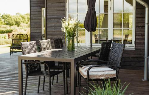 Fotografie z fotogalerie ubytování Cozy Home In Nordborg With Wifi v destinaci Nordborg