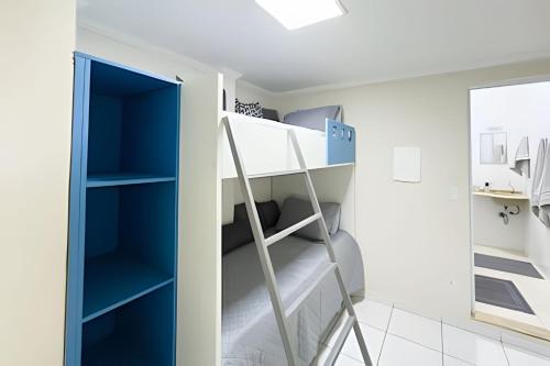 Una cocina o cocineta en Desperte com o Azul do Mar na Sua Janela!