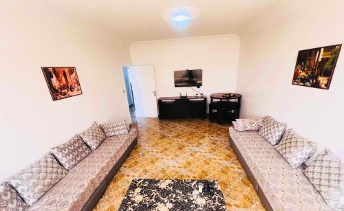 Χώρος καθιστικού στο 2 bedroom apartment 10 min walk to beach agadir