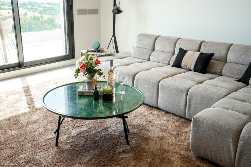 Mediterranean Vanian Views Penthouse photo 8