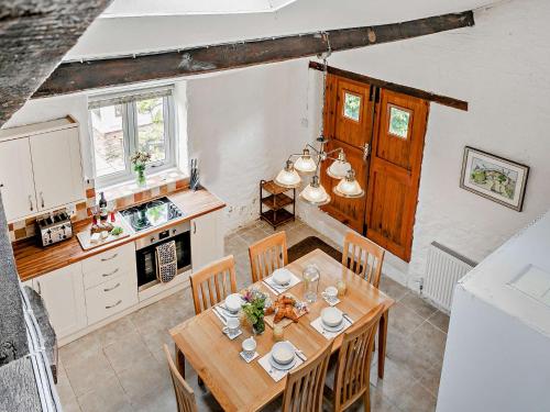 Χώρος καθιστικού στο 2 Bed in Ross-on-Wye 95082