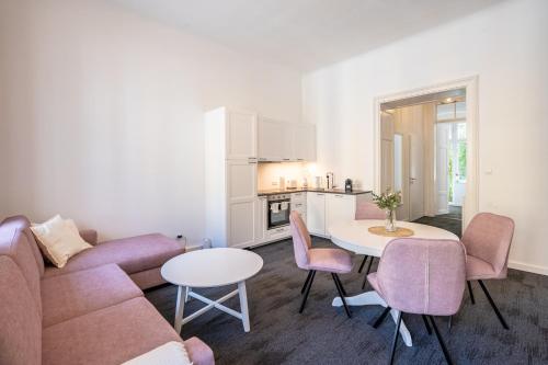 Whats-App Self-Check-IN - Deluxe Apartments Grazにあるシーティングエリア