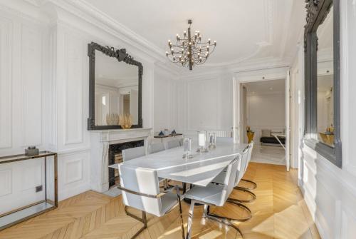 The Parisian Beauty - Ultra Luxury