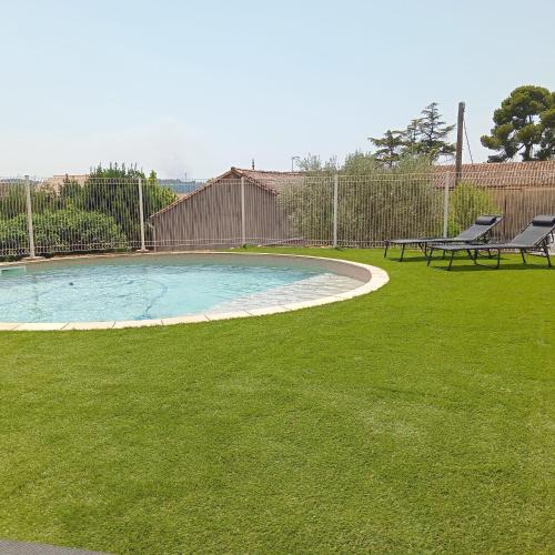 Gîte Plaissan- Chez Laure&Marc