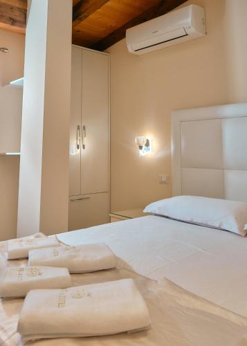 Gallery image of Hotel Center Park in Velipojë