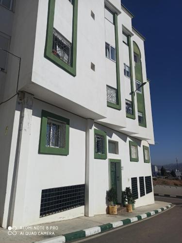 Tòa nhà nơi căn hộ tọa lạc