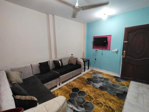 شقه مفروشه جميله جدا بموقع متميز 5