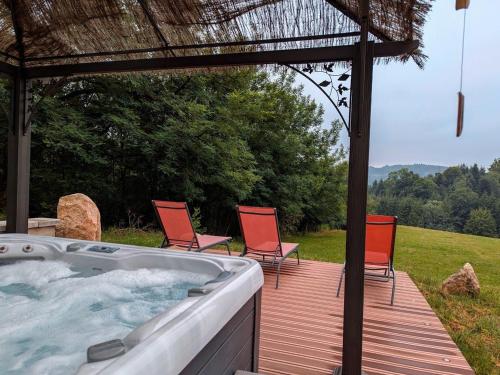 Chambre Coquelicot au calme, nature et authenticité du 18ème avec petit déjeuner inclus - FR-1-589-702