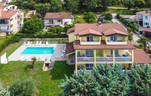 Family-friendly apartments with swimming pool Valkarin, Porec - 24238
