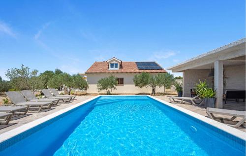 Awesome Home In Vodice