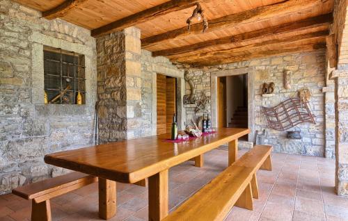 Fotografie z fotogalerie ubytování Stunning Home In Pazin v destinaci Pazin