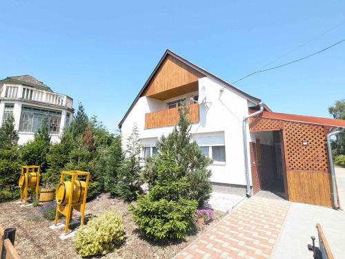 Holiday home in Balatonfenyves 54592