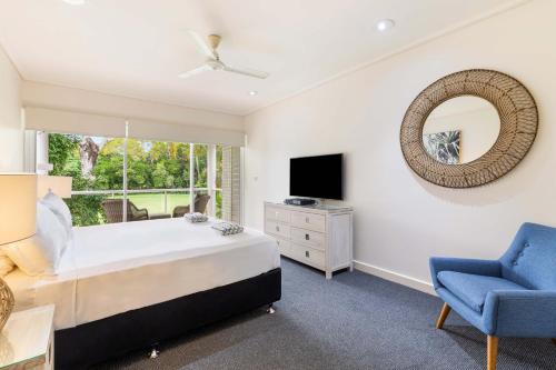 Ένα ή περισσότερα κρεβάτια σε δωμάτιο στο Mirage Resort Villa 420 with access to Sheraton Facilities