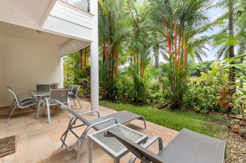 Κήπος έξω από το Mirage Resort Villa 446 with access to Sheraton Facilities