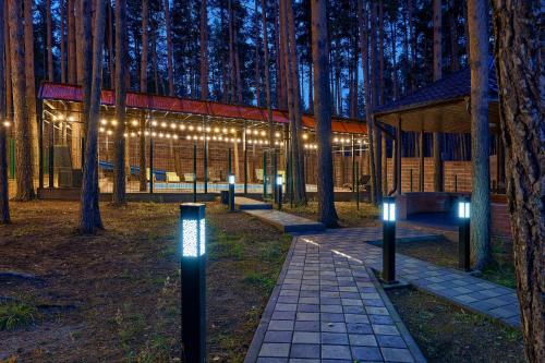 Сад в Aisha Bibi Hotel & Spa Burabay