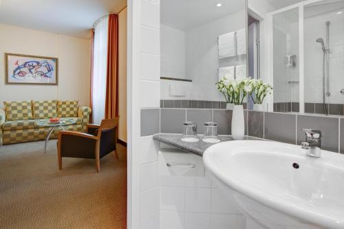 Koupelna v ubytování IntercityHotel Berlin Ostbahnhof
