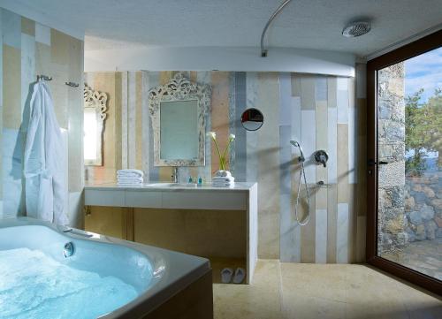 Kupatilo u objektu Thalassa Villas