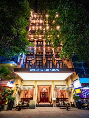 GRAND HOTEL du LAC Boutique Saigon — Property building