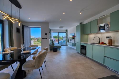 Sergo House