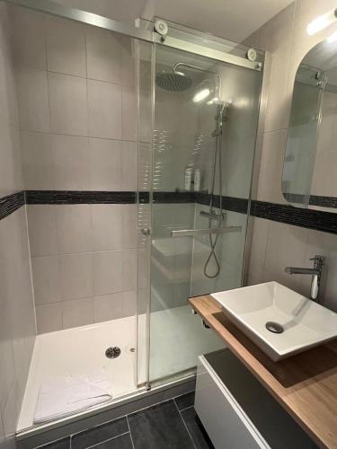 Paris Sentier Montorgueil Mobility Lease