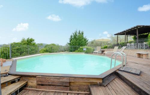 Πισίνα στο ή κοντά στο Amazing Apartment In Casole D'elsa