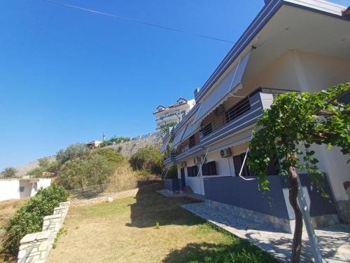 Fotis apartments