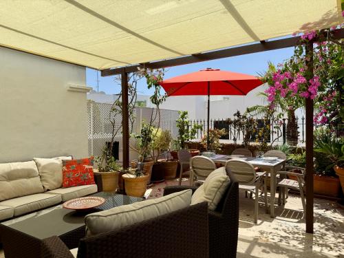 Luxury Golden Mile Townhouse near Puente Romano - EaW Homes