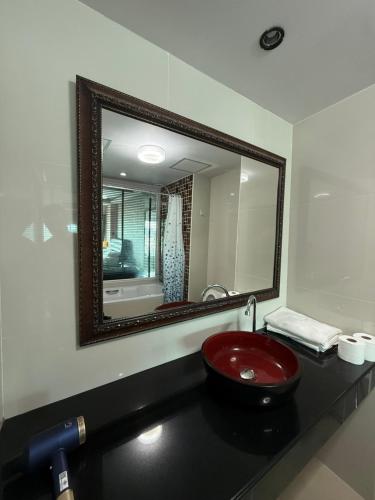 Ένα μπάνιο στο Viewtalay 6 Premium Suites