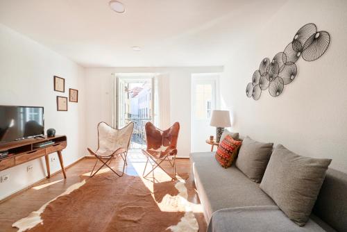 Idyllic Light-Filled Alfama Apt, by TimeCooler
