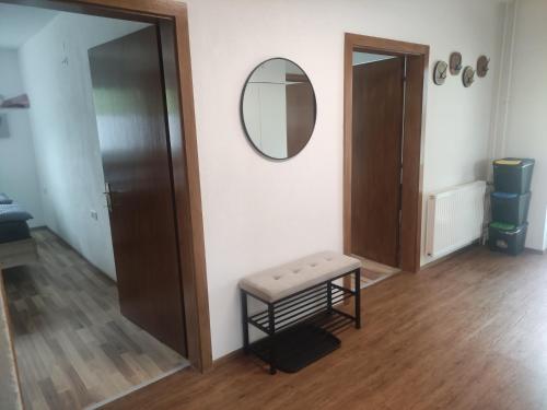 Фотография из галереи Groassehof Haus Gstrein Ferienwohnung 2 в городе Имстерберг