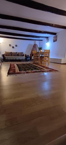 Гостиная зона в Casuta din Deal