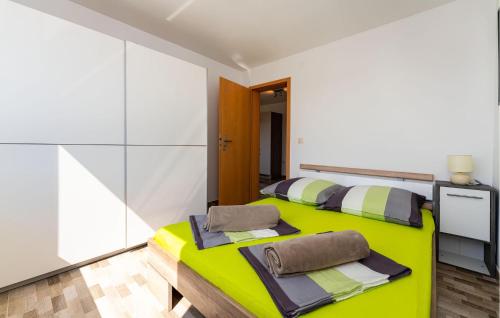 Katil atau katil-katil dalam bilik di Cozy Home In Polaca With Wifi