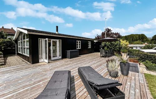 Vrt pred nastanitvijo Lovely Home In Haderslev With Wifi