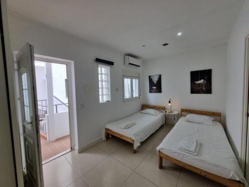 By the Sea Apartments B3