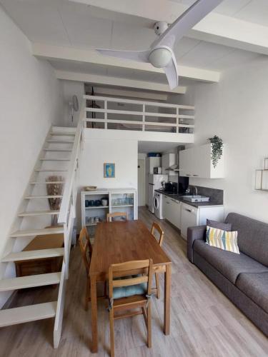 Appartement lumineux a CALVI