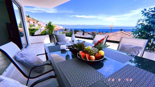 Sea & Beach Apartment Villa Escada 2min from beach Opatija area ,private parking