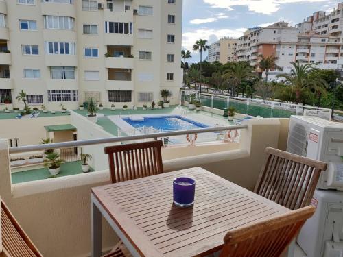FANTASTIC APARTMENT IN FRONT OF THE SEA & MARINa