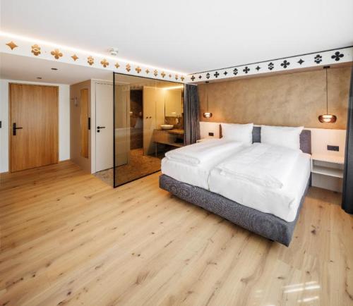 Postel nebo postele na pokoji v ubytování Hotel- Restaurant Krone