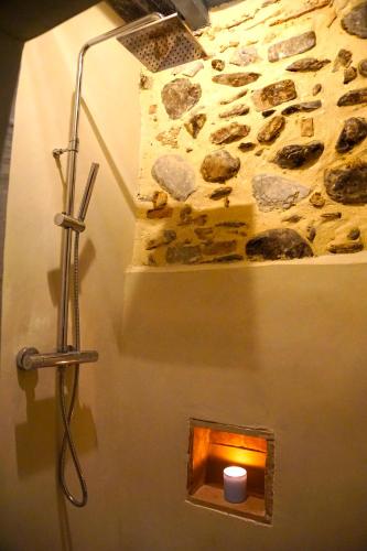 Un baño de B&B Torre di San Caprasio Art Studio
