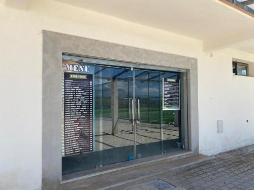 Muka bangunan atau pintu masuk Superbe Appartement Colina Smir, vue Piscine, bord de mer, plage de Kabila