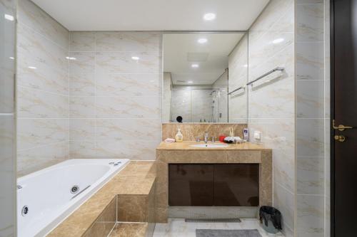 Ένα μπάνιο στο On the Beach for big family & Bexco