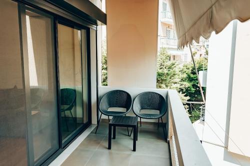 4 guests apartment near Glyfada center