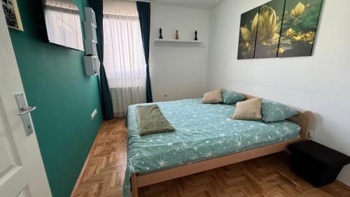 Postel nebo postele na pokoji v ubytování BLUE MOON